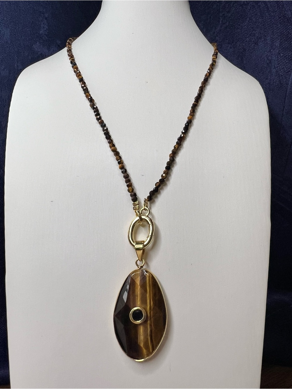 Tiger's Eye Pendant Necklace NWOT